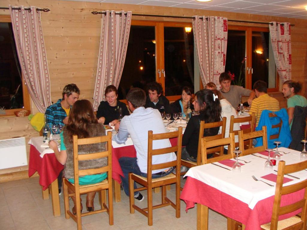 Hotel Restaurant L'Outa Termignon Exterior photo
